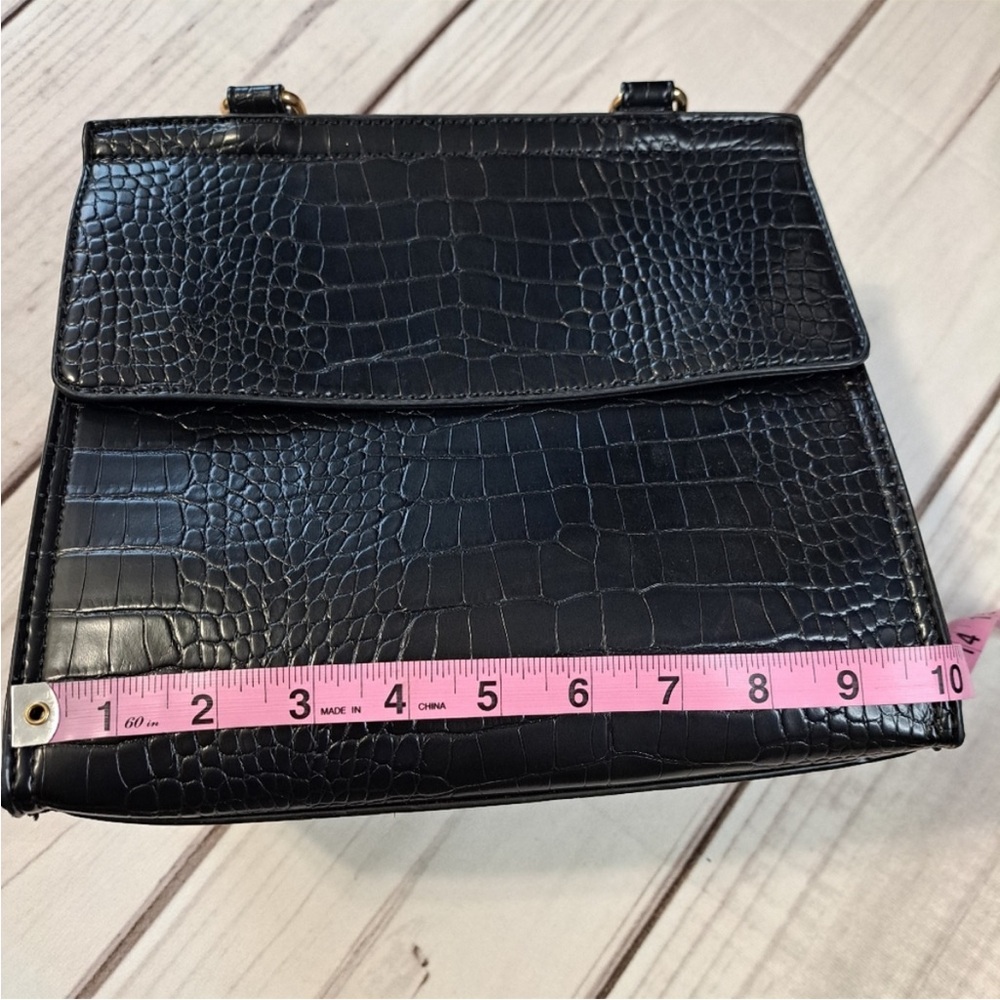 Adrienne Vittadini Black Crocodile-Embossed Women's lunch bag tote